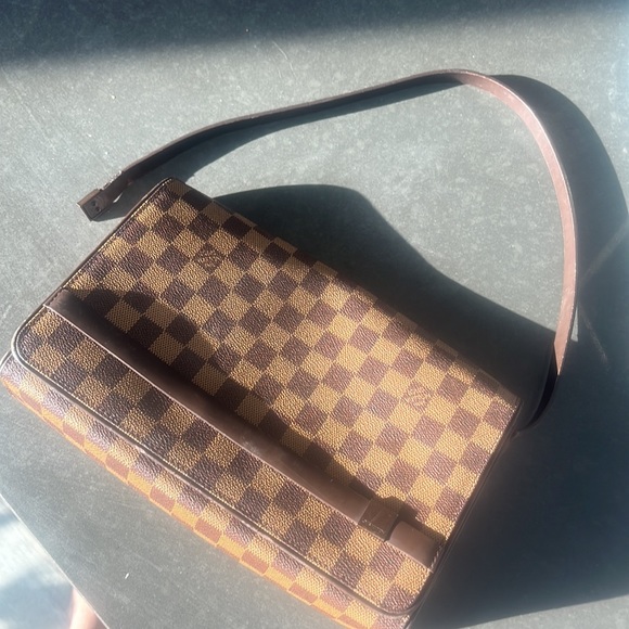 LOUIS VUITTON Tribeca Carre⚜️ - Picture 4 of 15